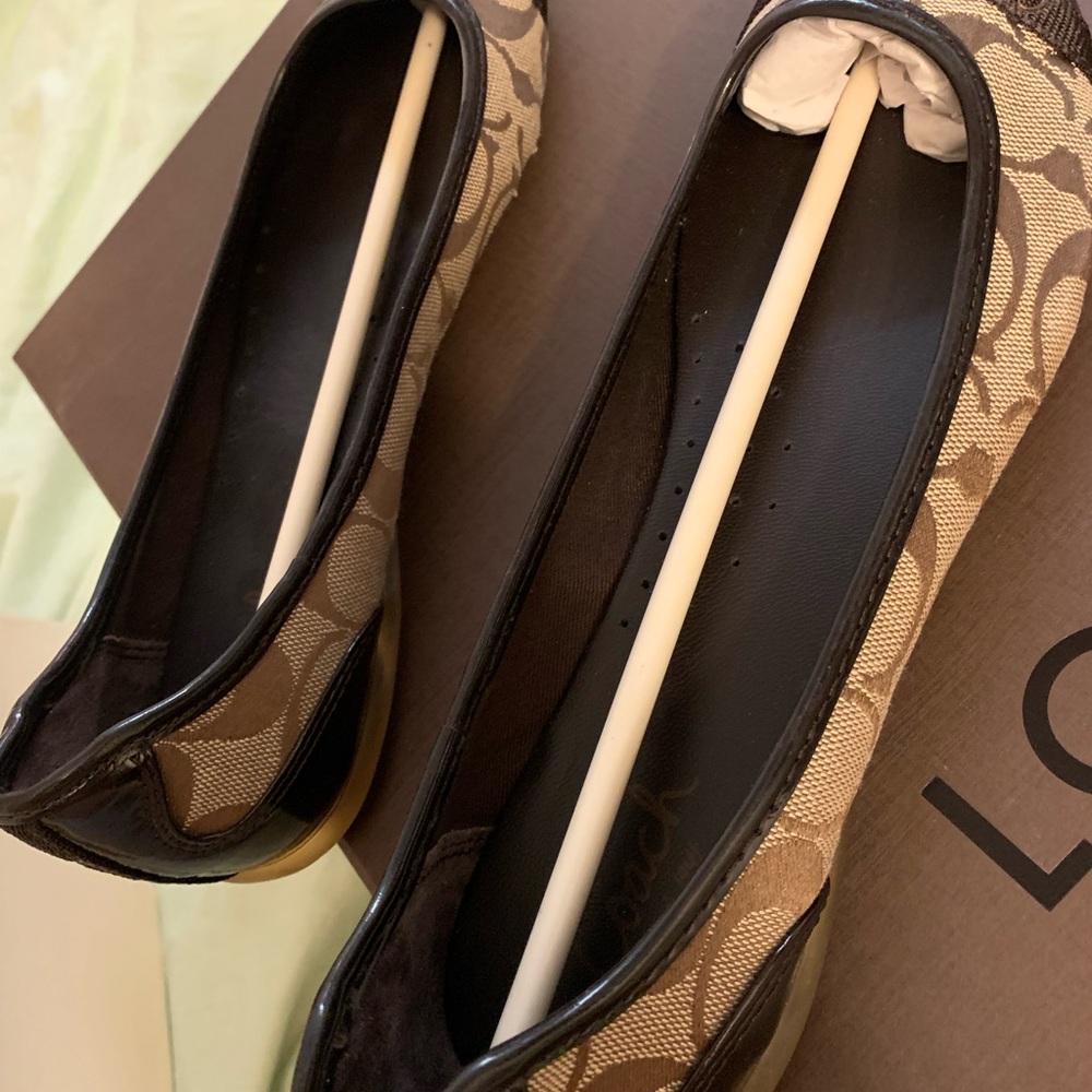 Brand new Authentic ballet flats Coach at brand new condition in the box, must ! - Picture 2 of 6